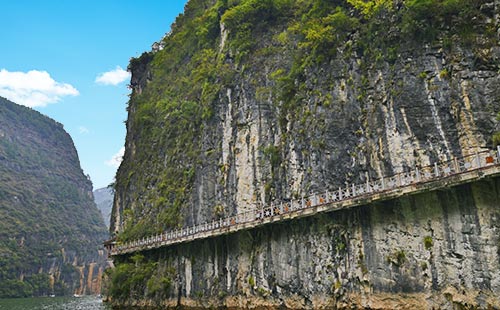 小三峡滴翠峡