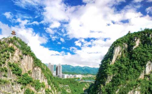 黔江第一城市大峡谷 黔江第一城市大峡谷