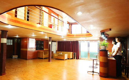 长江孚泰游轮大厅