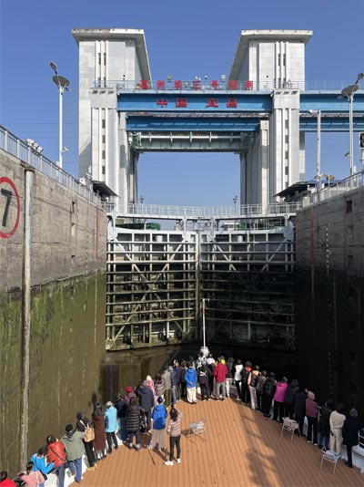 葛洲坝过闸 葛洲坝过闸