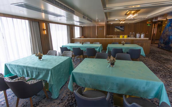 长江三号游轮时光餐吧