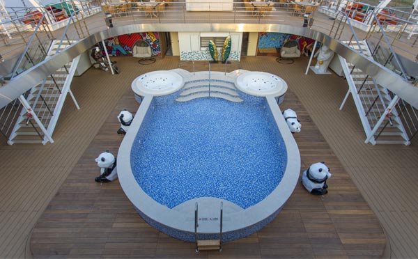 长江三号游轮游泳池 长江三号游轮游泳池