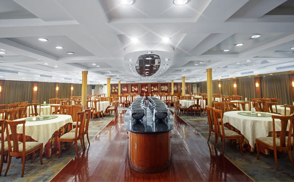 长江一号游轮皇朝餐厅 长江一号游轮皇朝餐厅